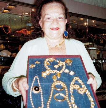 Juwelierin Célestine: Verbote schufen Schmuck-Stil