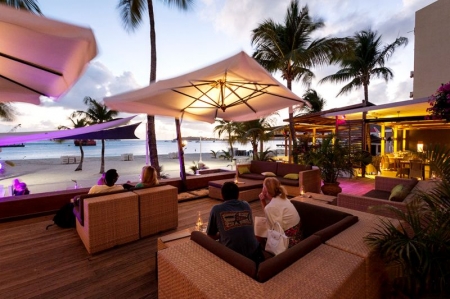 Ocean Lounge Bar