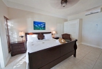 Blue Waters Inn: Chambre avec lit double (exemple de logement)