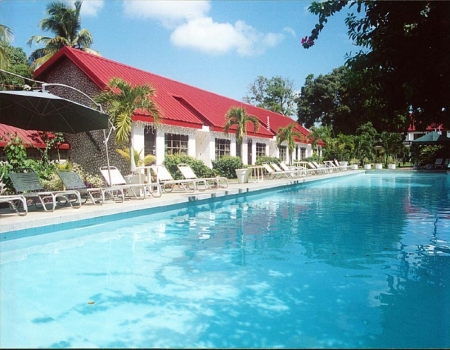 Hôtel et piscine
