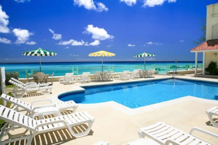 Coral Mist Beach Hotel: piscine
