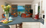 Coral Mist Beach Hotel: Wohnraum einer Suite (Wohnbeispiel)