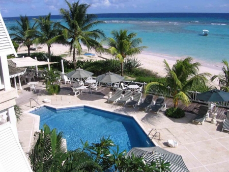 Suites-studio exclusives à la Barbade: piscine et plage